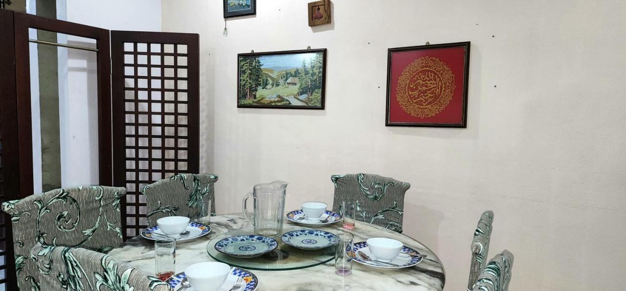 Tatai Kumang Homestay Kuching Esterno foto